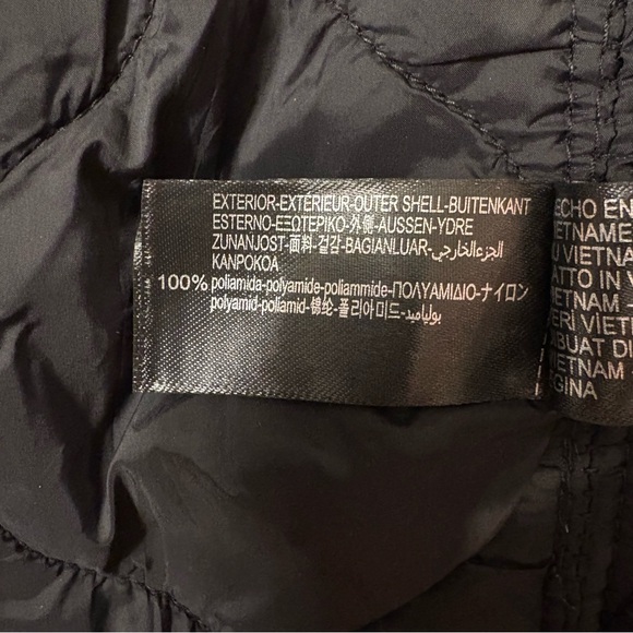 ZARA ZW Collection Black Water Repellent Quilted Puffer Jacket Medium NWT - Picture 11 of 13